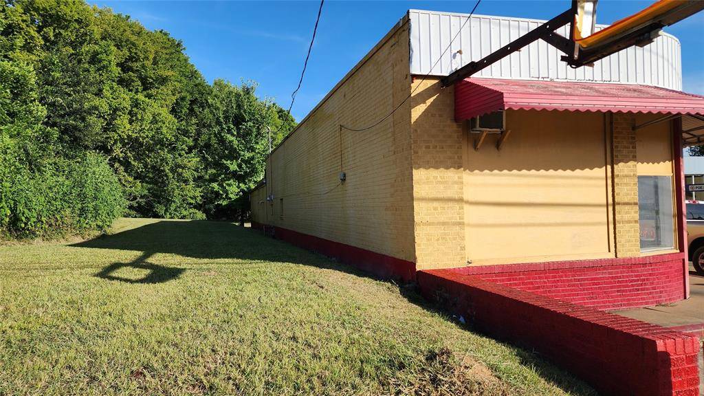 Shreveport, LA 71103,2423 Texas Avenue