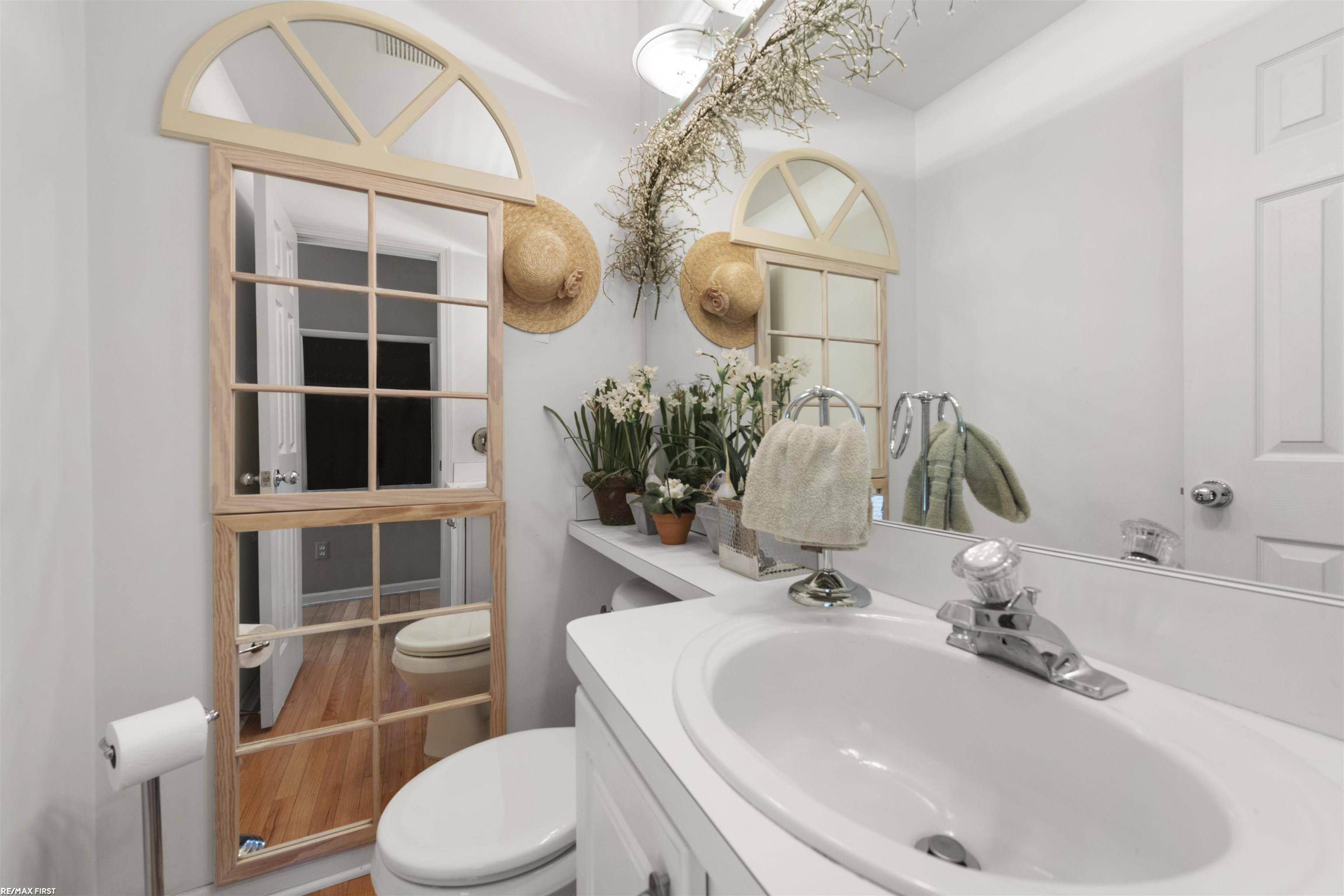 Macomb, MI 48044,48727 Fairmont DR