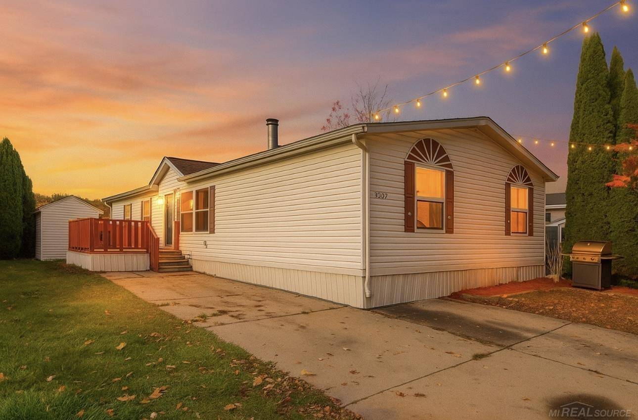 Columbus, MI 48063,1332 Aspen ST