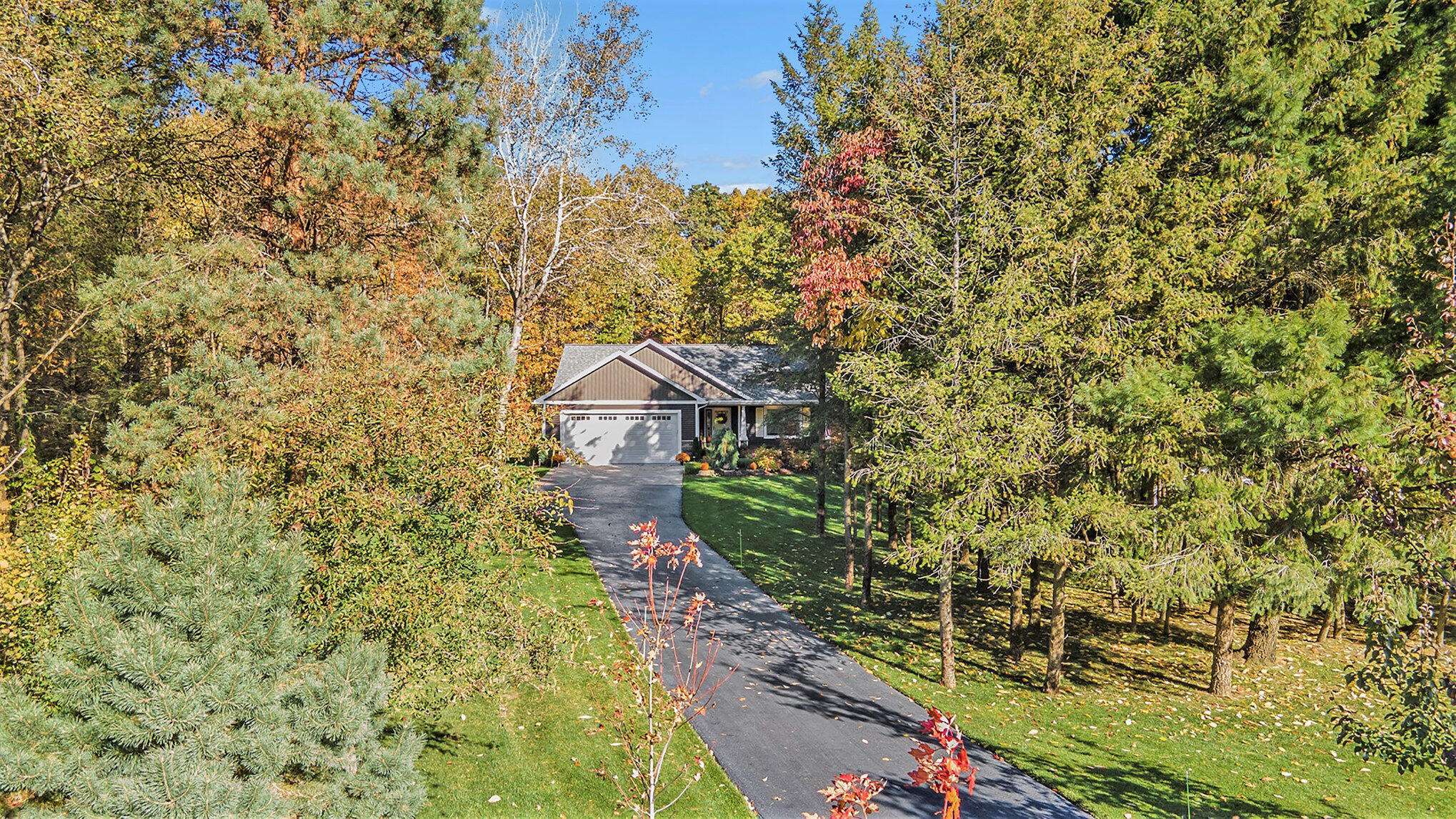 Greenville, MI 48838,10748 Pine Valley DR