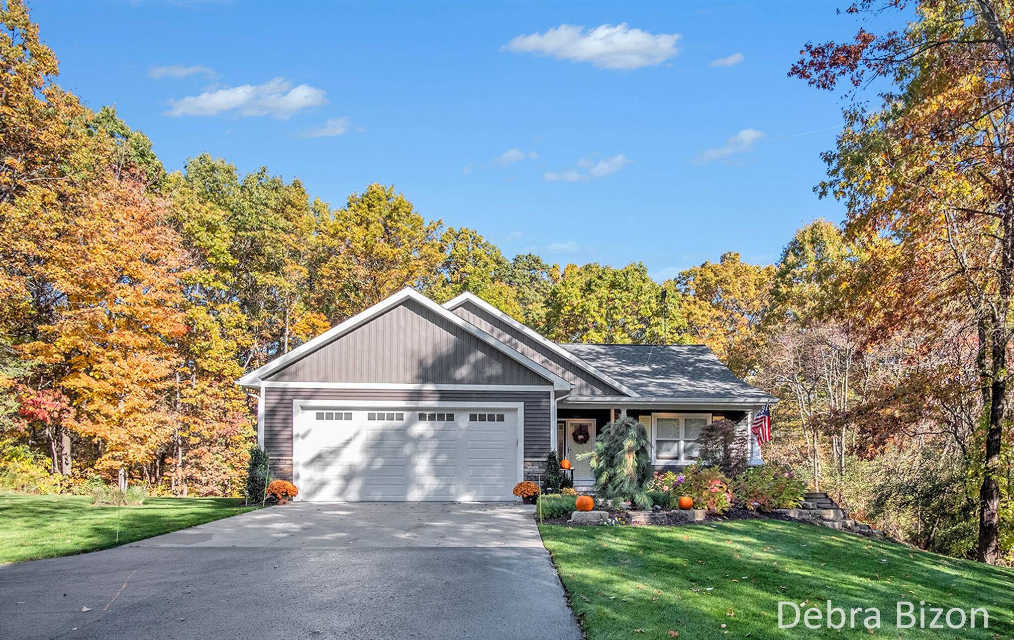 Greenville, MI 48838,10748 Pine Valley DR
