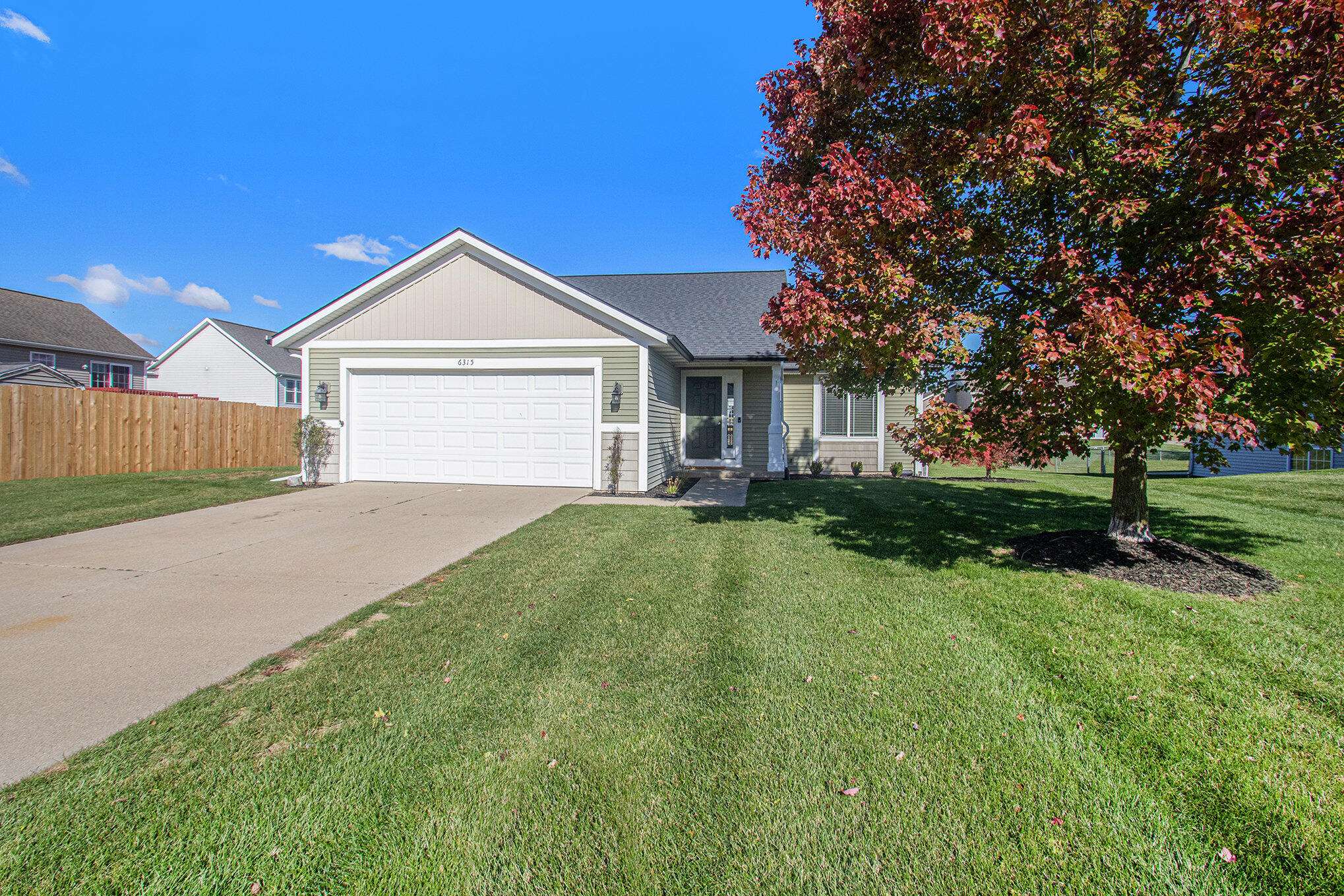 Zeeland, MI 49464,6315 Village LN