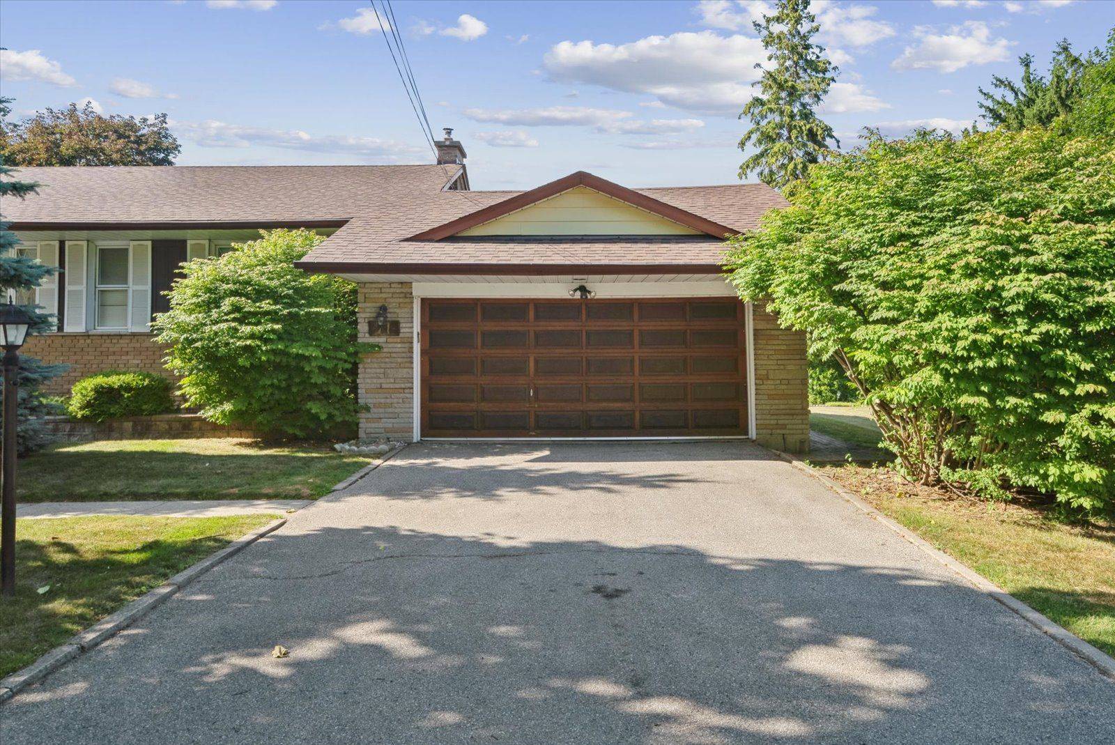 Toronto E08, ON M1J 2K7,71 Cedar Brae BLVD