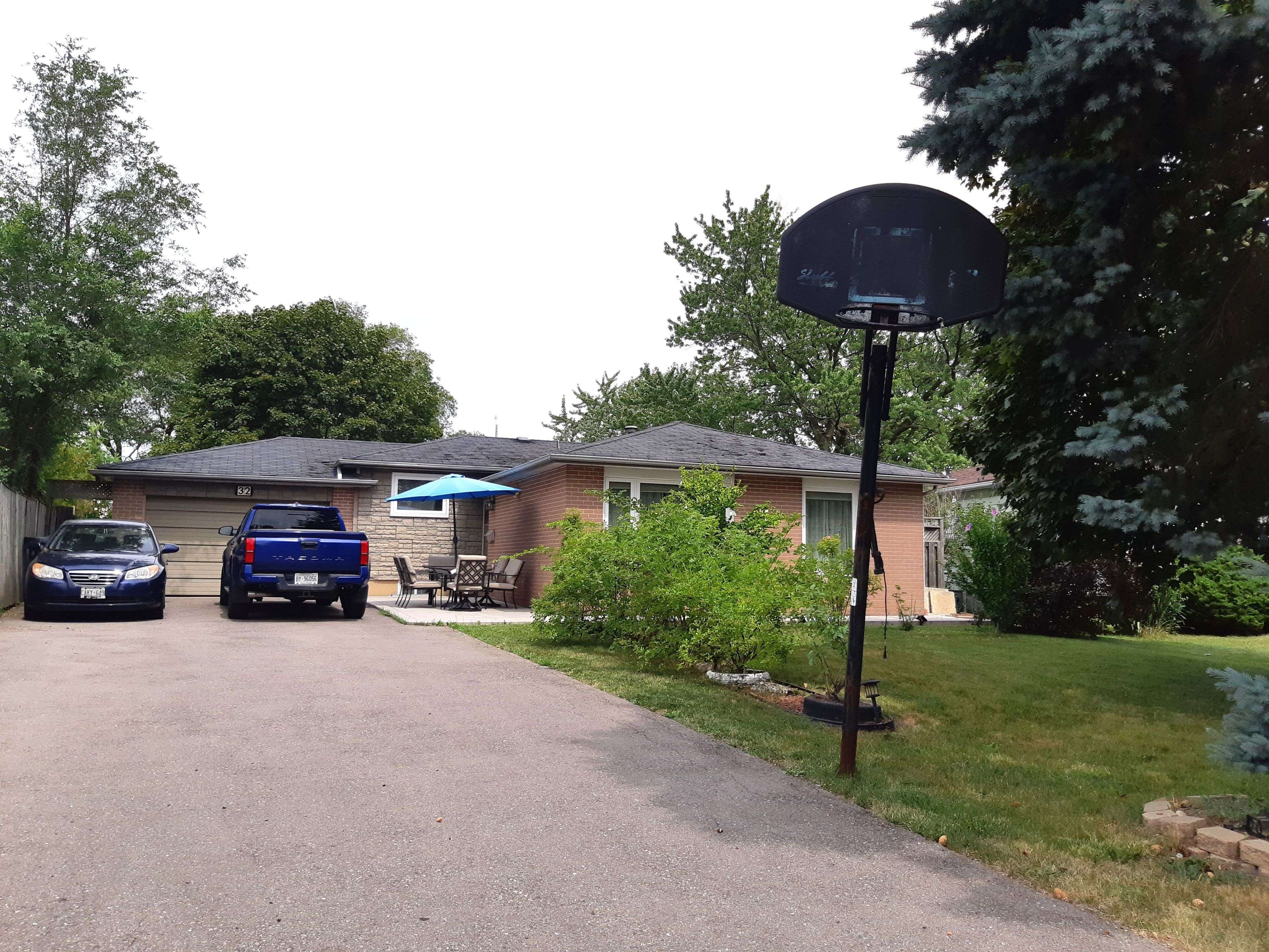 Brampton, ON L6T 3H2,32 Dunblaine CRES