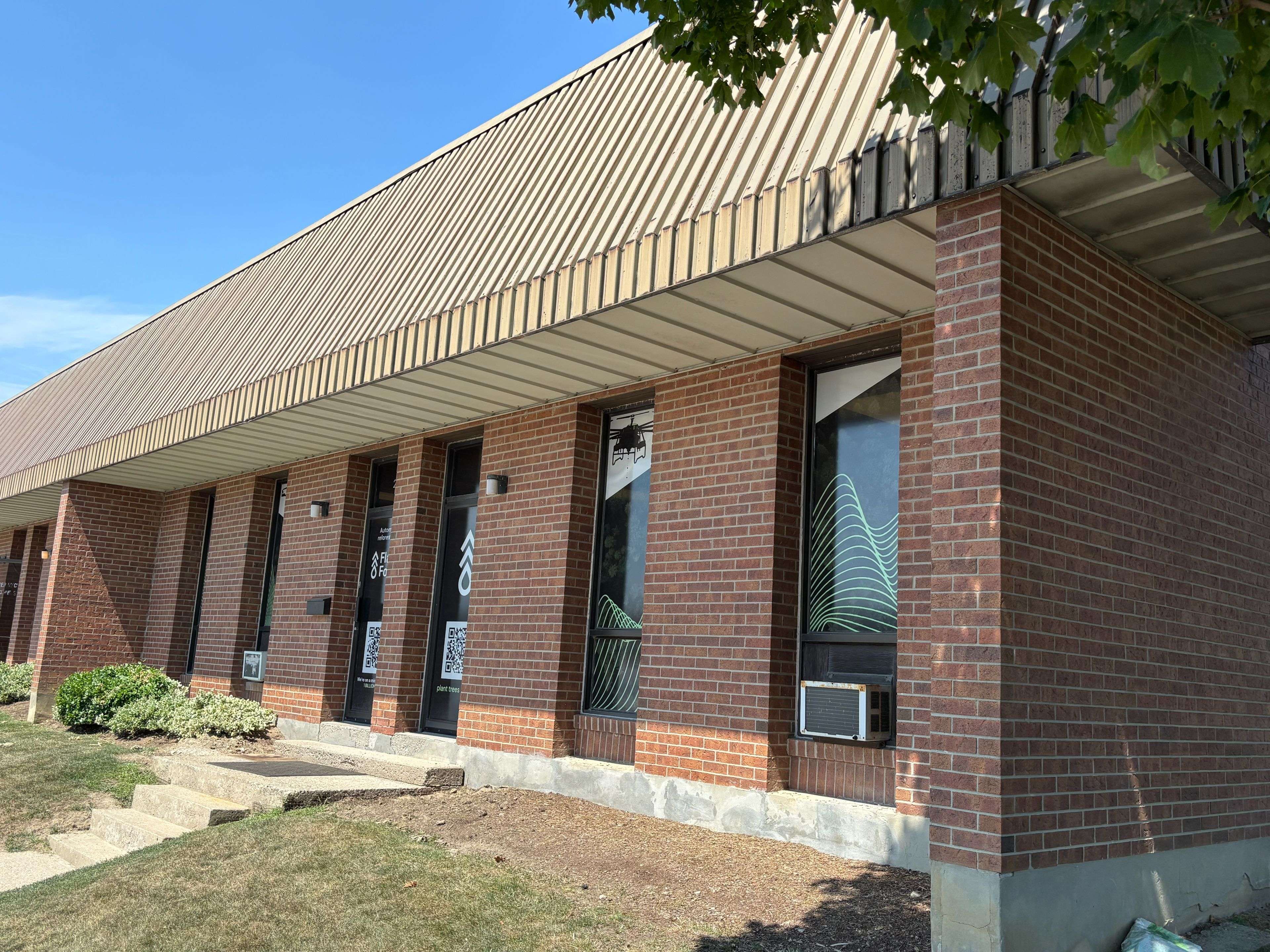 Mississauga, ON L4W 2M6,Address not disclosed