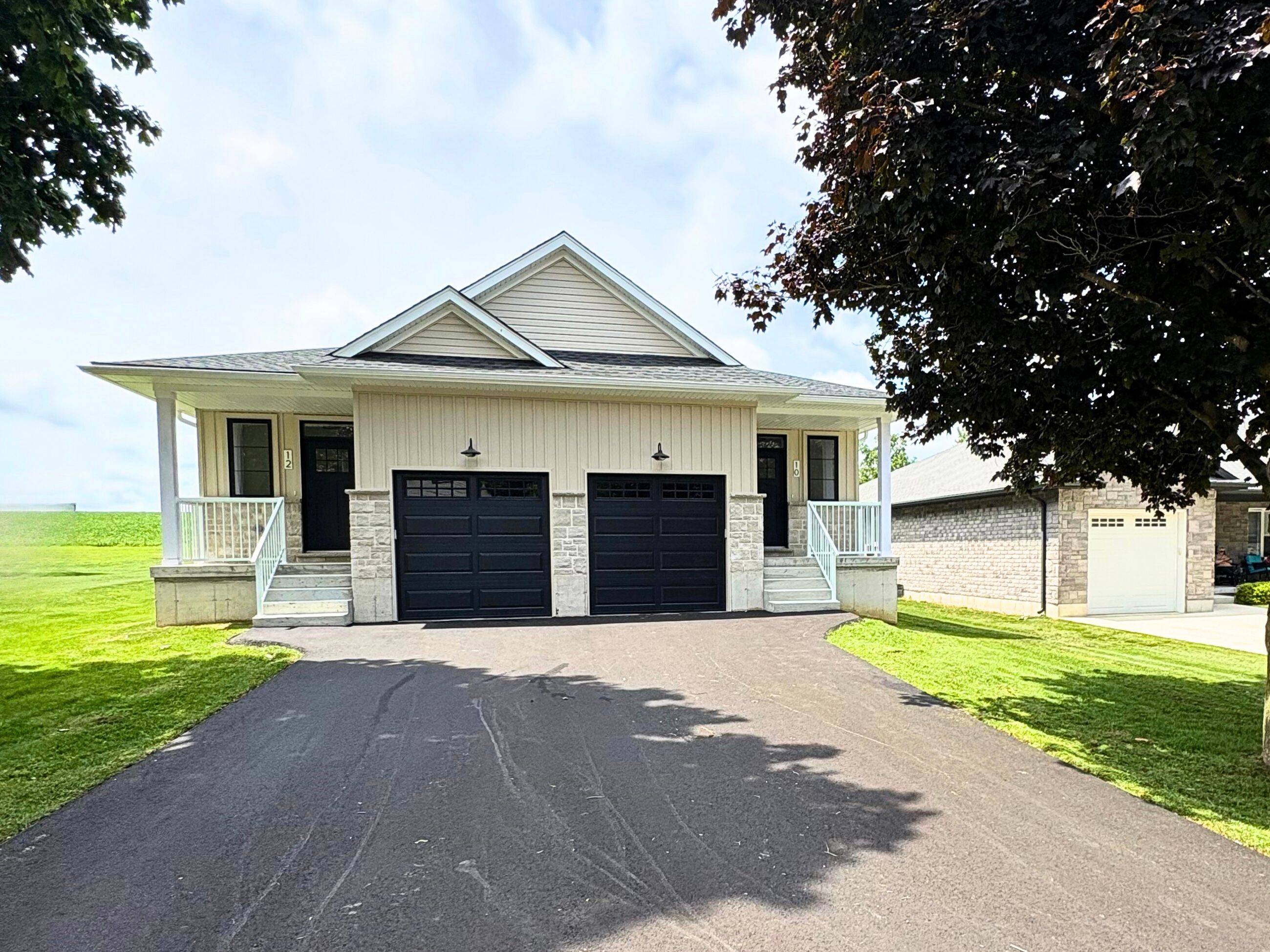 South Bruce, ON N0G 2S0,10 Janet ST S