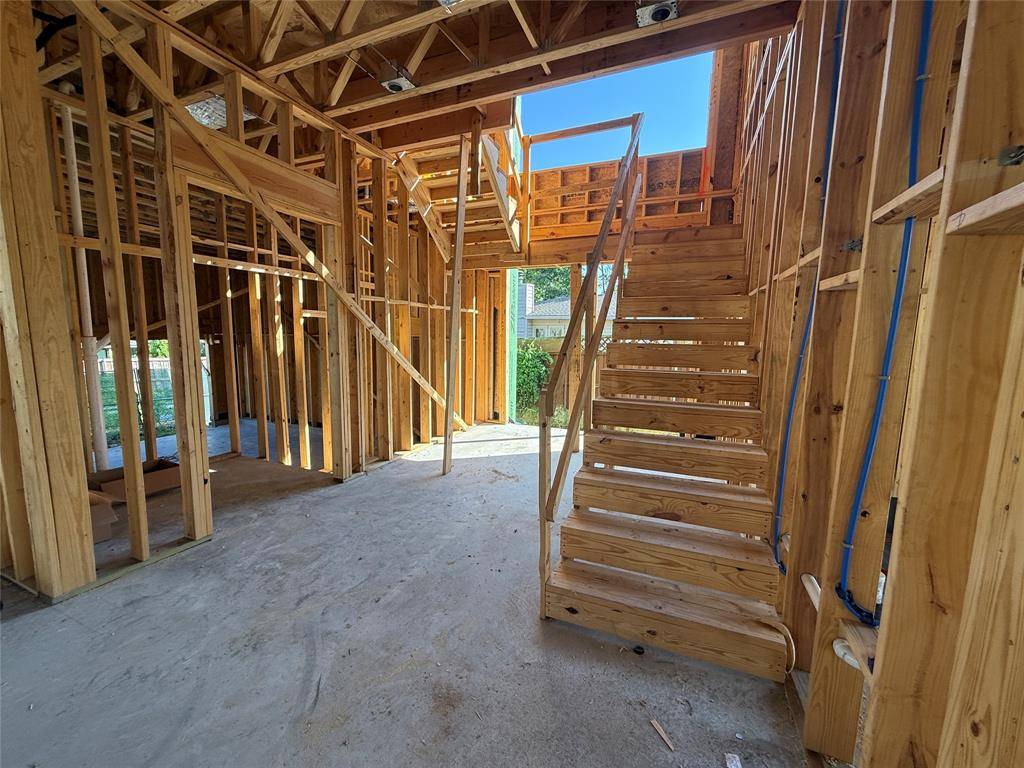 Dallas, TX 75214,7007 Irongate Lane