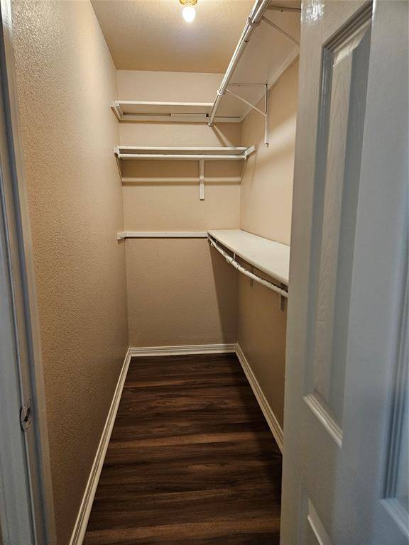 Lacy Lakeview, TX 76705,225 E Craven Avenue