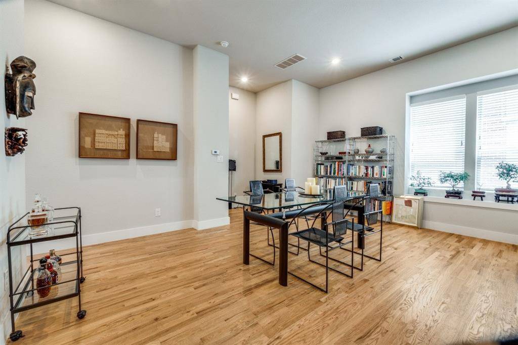 Dallas, TX 75206,5608 Lindell Avenue #3