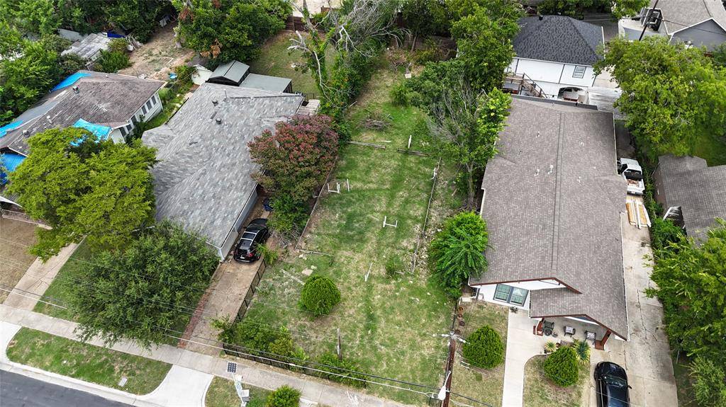 Dallas, TX 75208,1020 N Madison Avenue