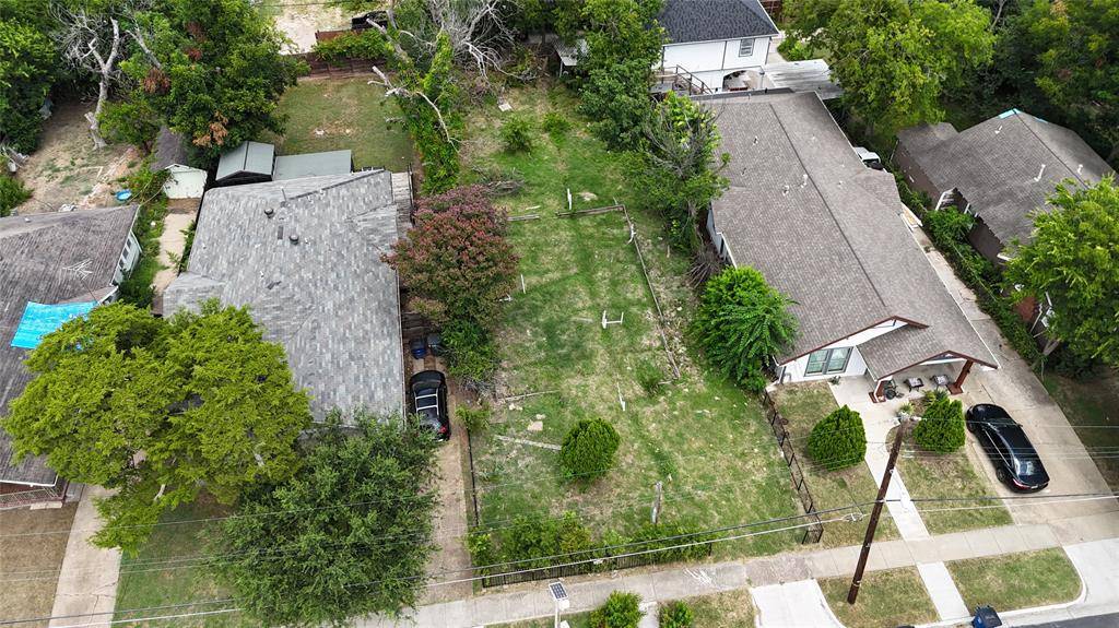 Dallas, TX 75208,1020 N Madison Avenue