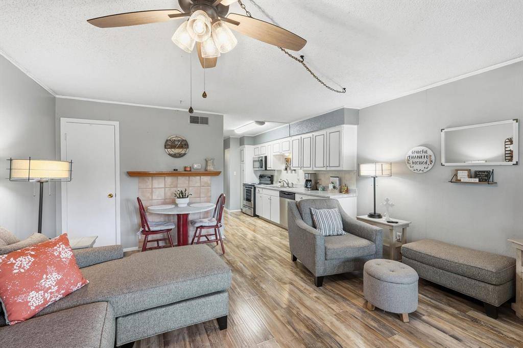 Runaway Bay, TX 76426,81 Runaway Bay Drive #220