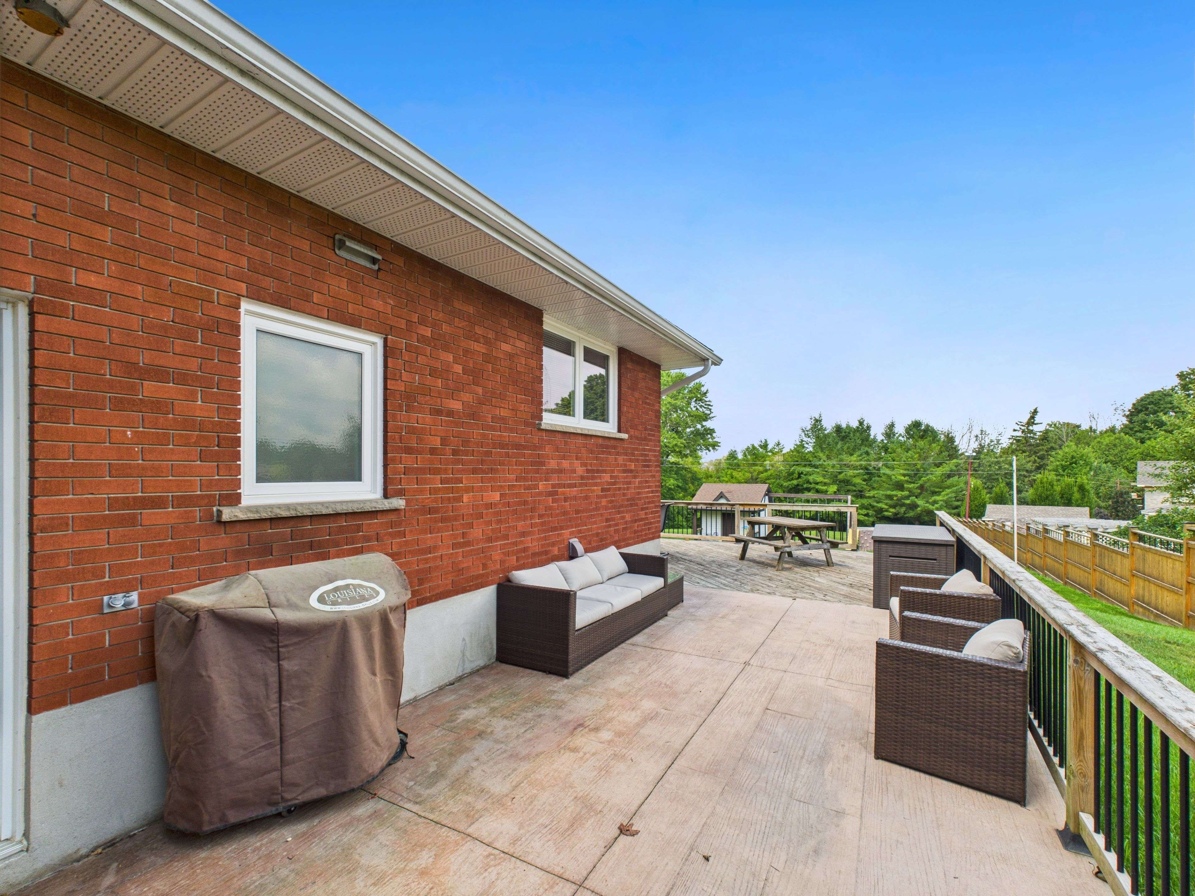 South Bruce, ON N0G 2J0,1 Clark ST