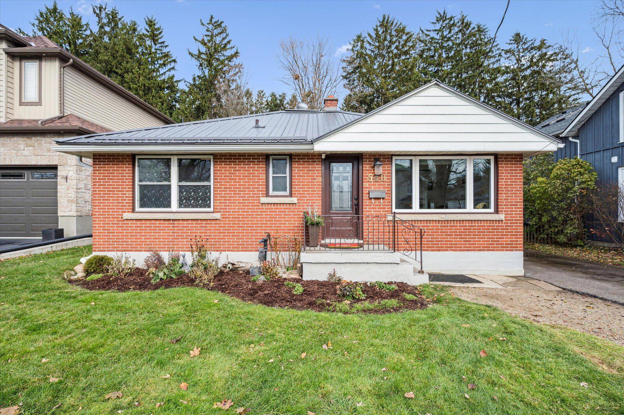 Centre Wellington, ON N1M 2H8,540 James ST