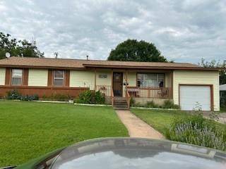Clifton, TX 76634,210 N Avenue T