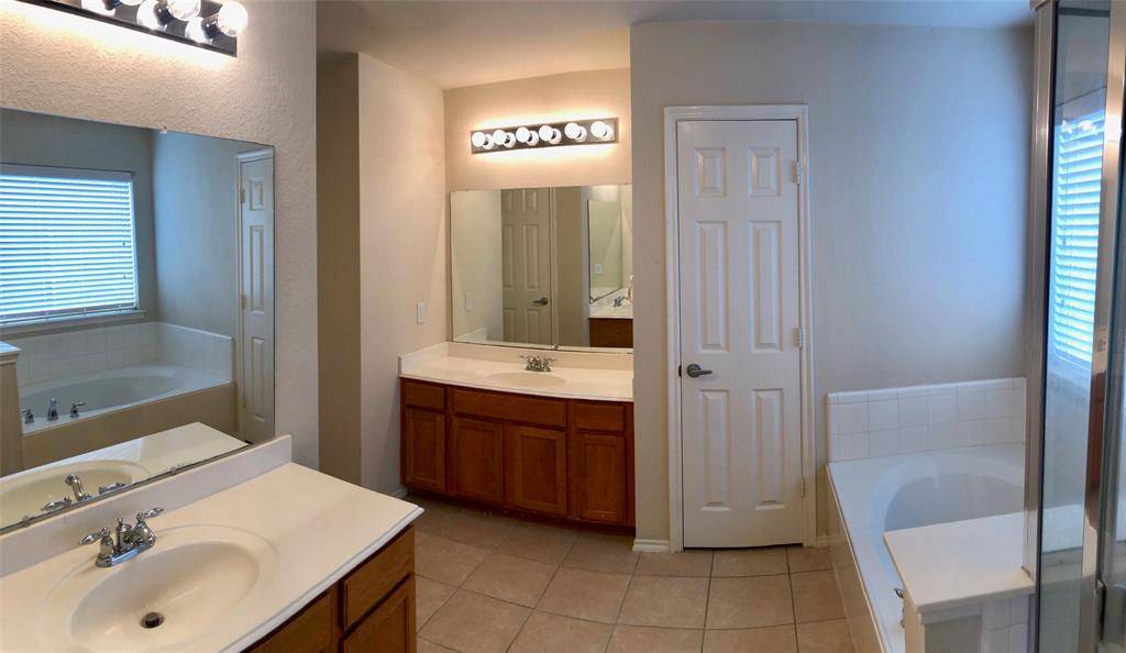 Anna, TX 75409,120 Bonsai Drive