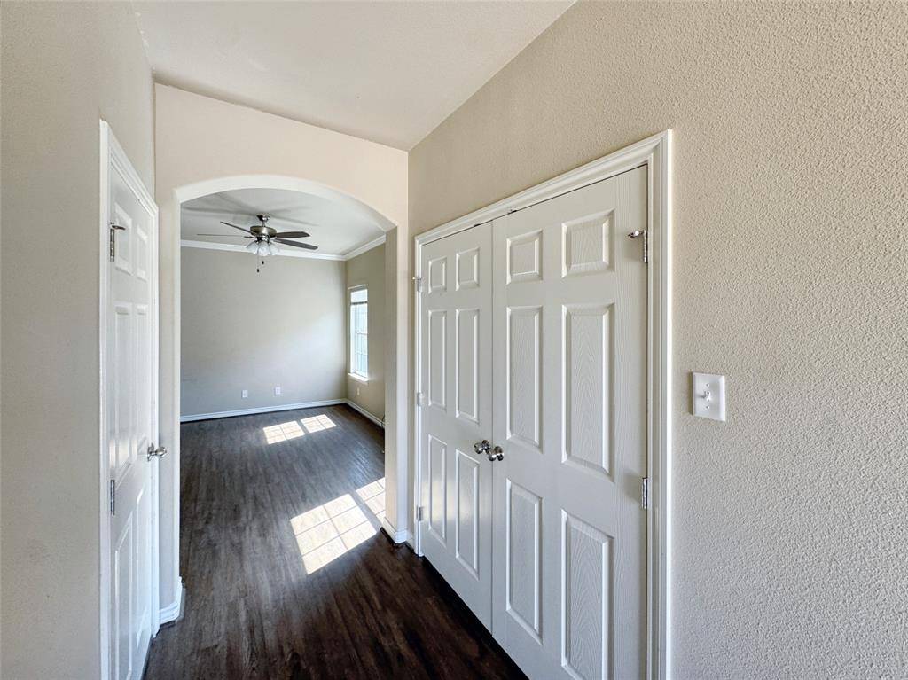 Kaufman, TX 75142,807 S Wilson Street