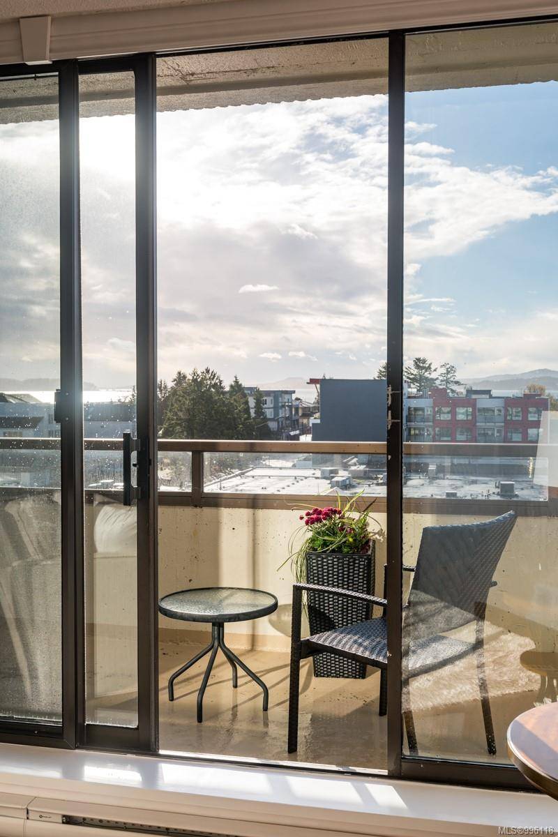 Sidney, BC V8L 4T9,9805 Second St #508