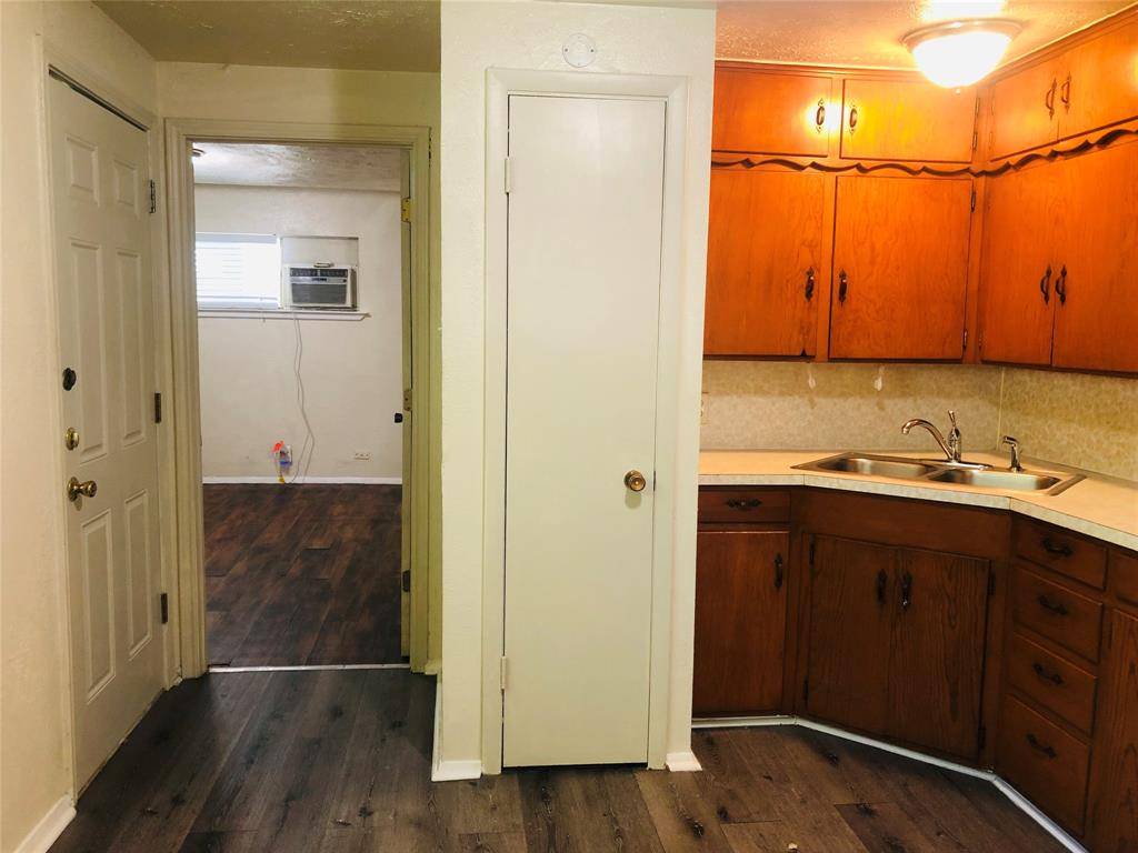 Denton, TX 76201,518 W Sycamore Street