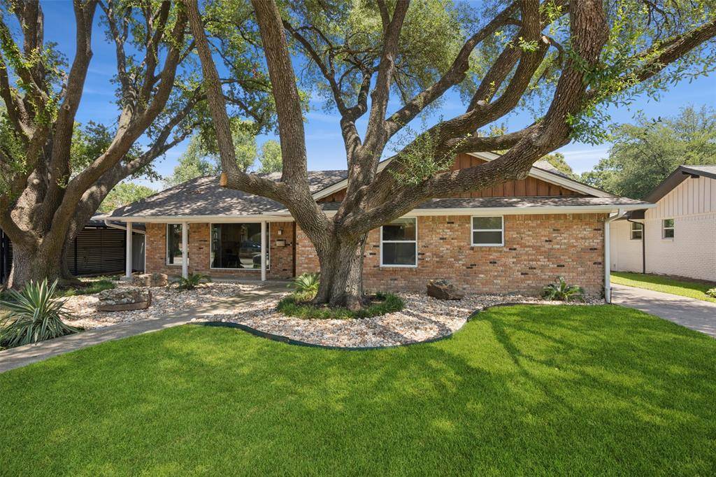 Dallas, TX 75231,6970 Walling Lane