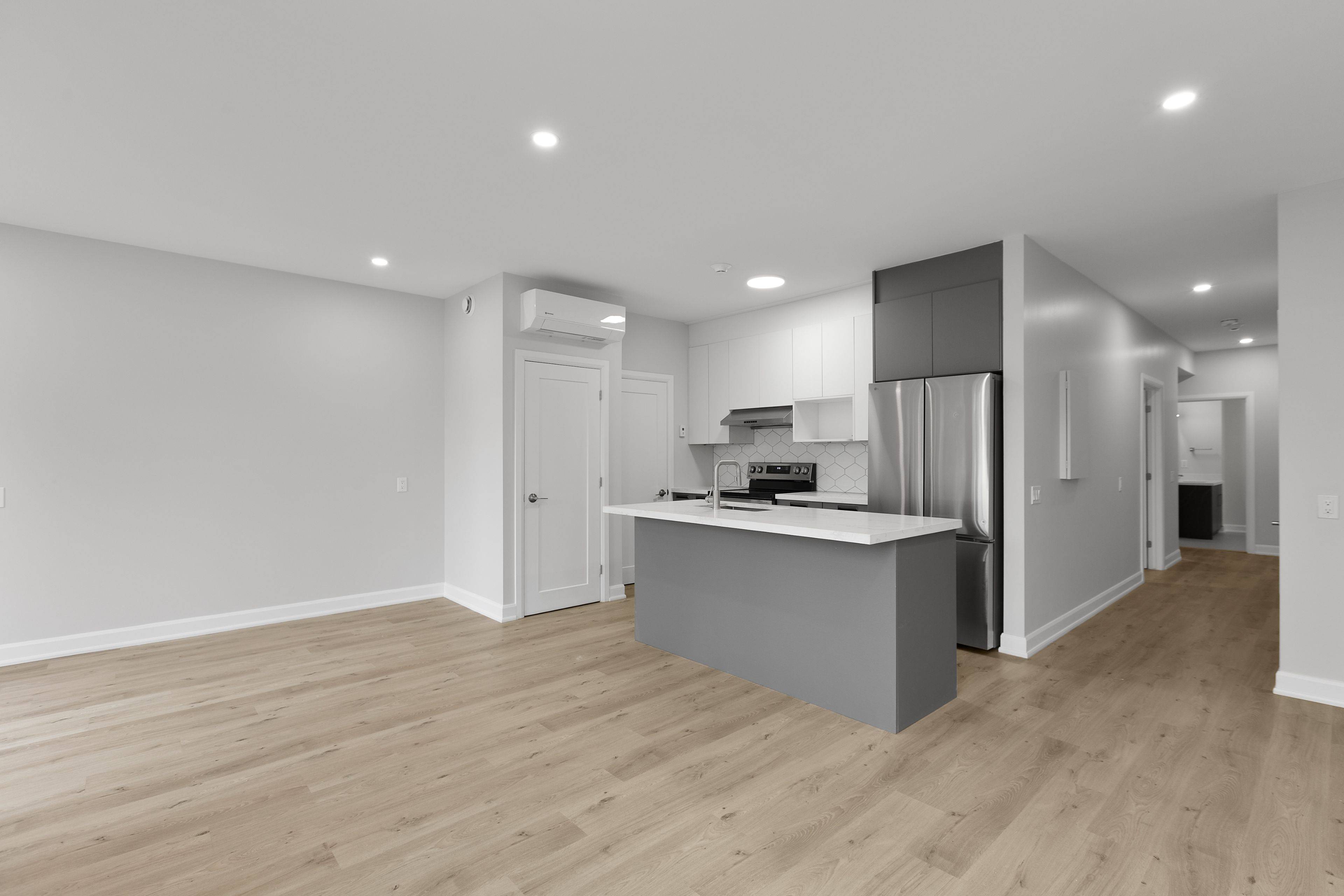 New Edinburgh - Lindenlea, ON K1M 0P5,63 Acacia AVE #B01