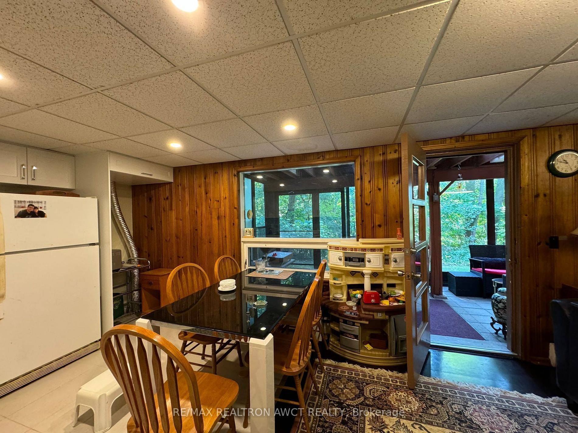 Toronto E10, ON M1C 2X2,114 Ridgewood RD