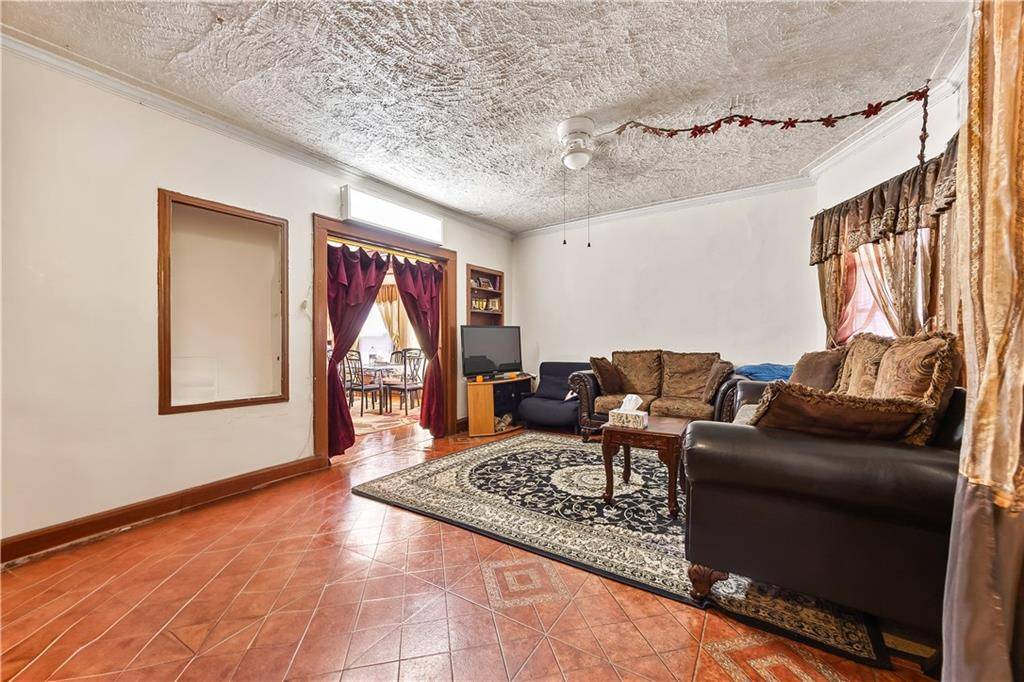 Brooklyn, NY 11218,407 East 4th ST