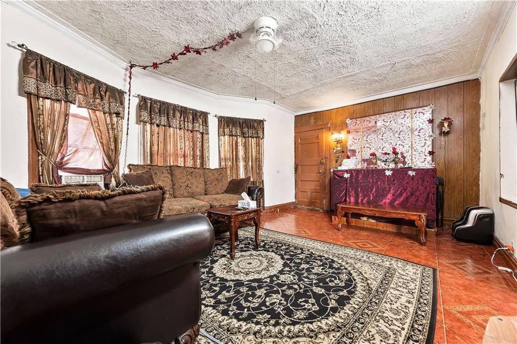 Brooklyn, NY 11218,407 East 4th ST