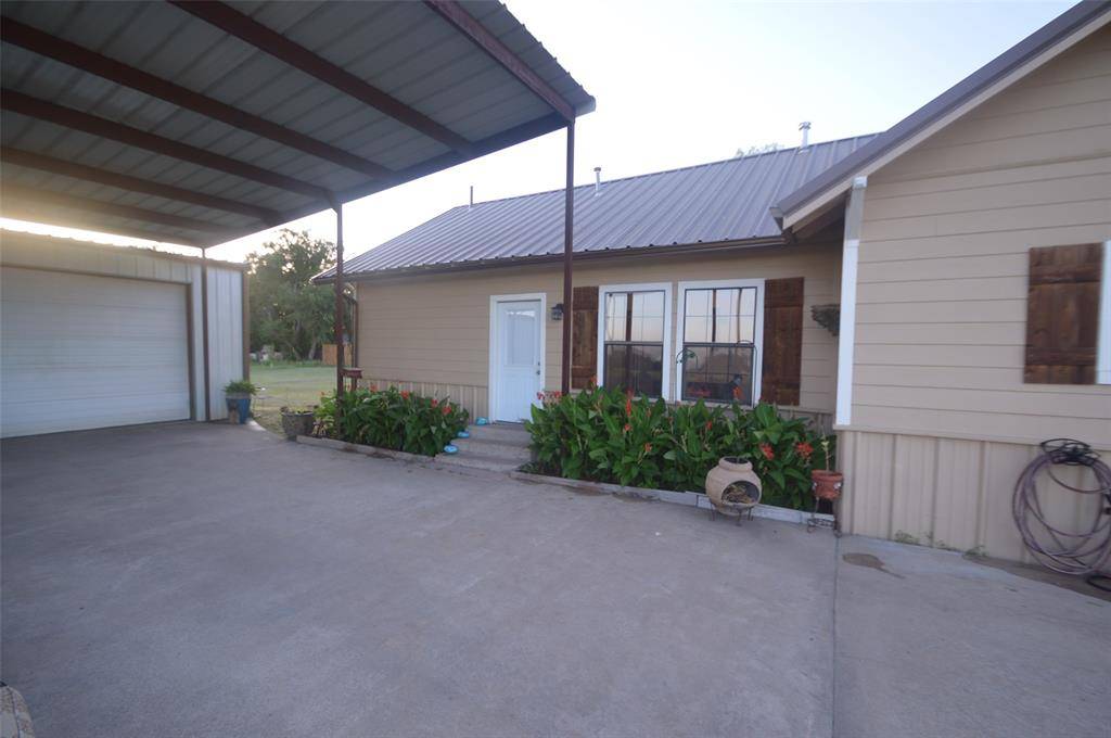 Howe, TX 75459,261 Red Road