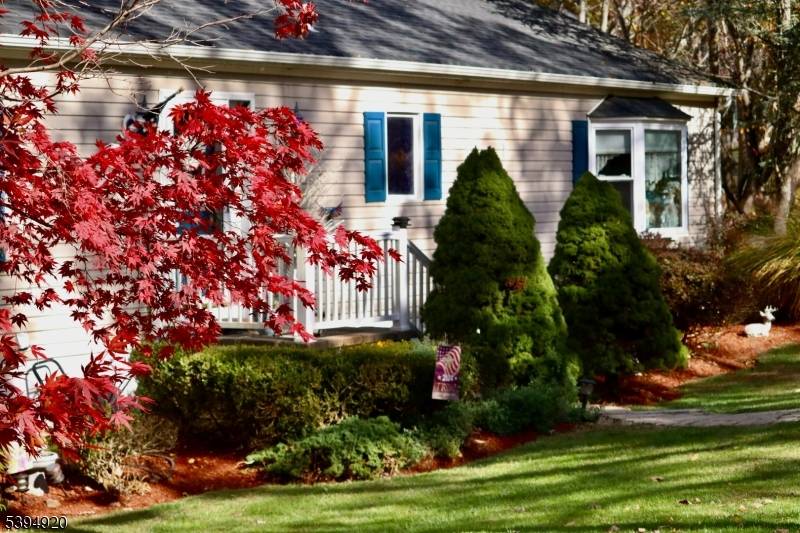 Hopatcong Boro, NJ 07874,117 Brendona Ave