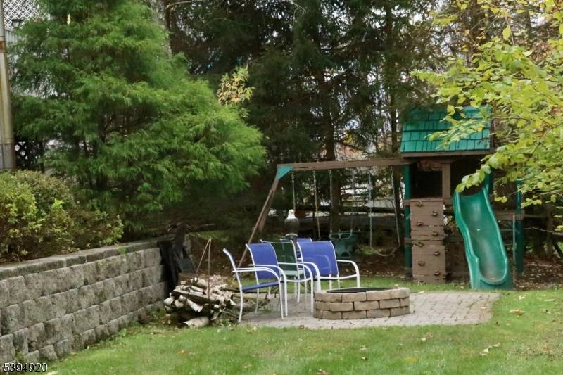 Hopatcong Boro, NJ 07874,117 Brendona Ave