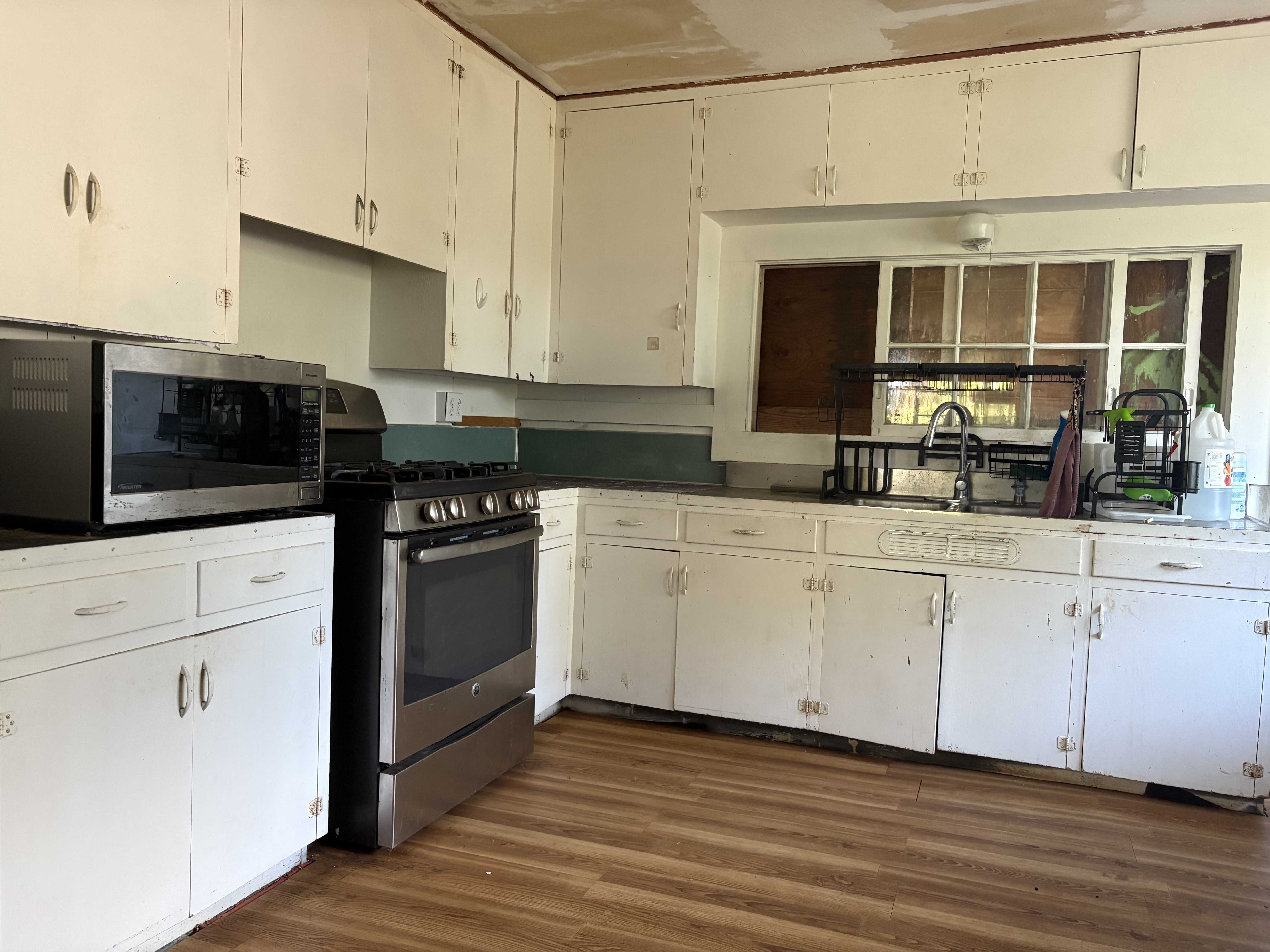 Papaikou, HI 96781,27-319 KAIEIE RD