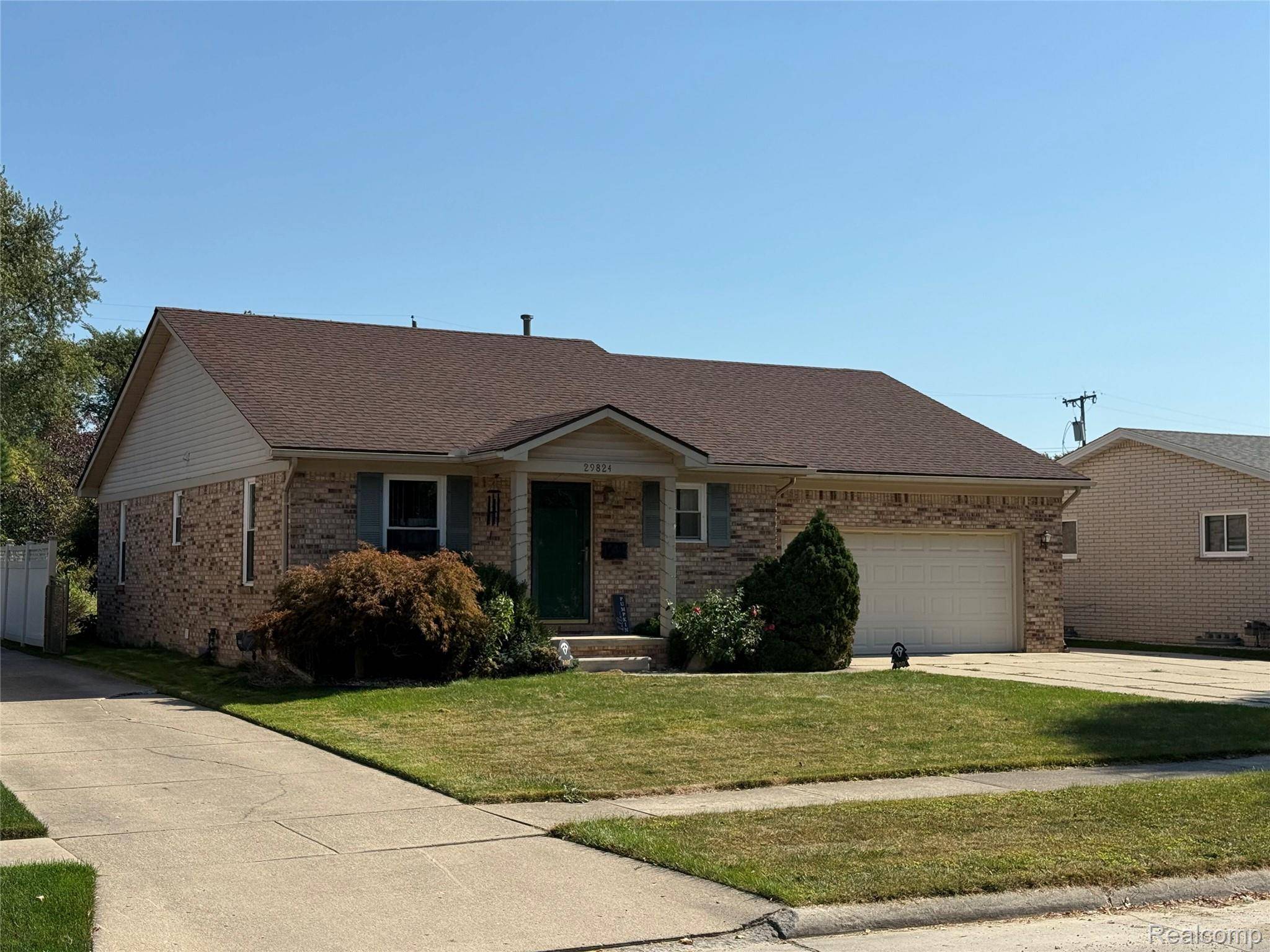 St. Clair Shores, MI 48082,29824 Gloria ST