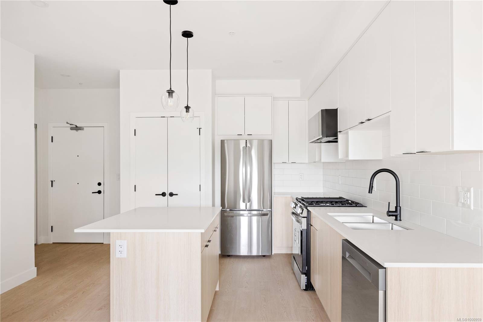 Langford, BC V9B 3R8,2629 Millstream Rd #431