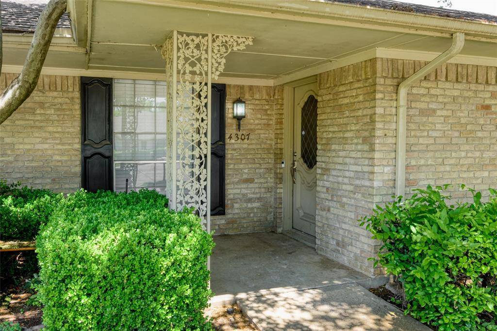 Dallas, TX 75244,4307 Harvest Hill Road