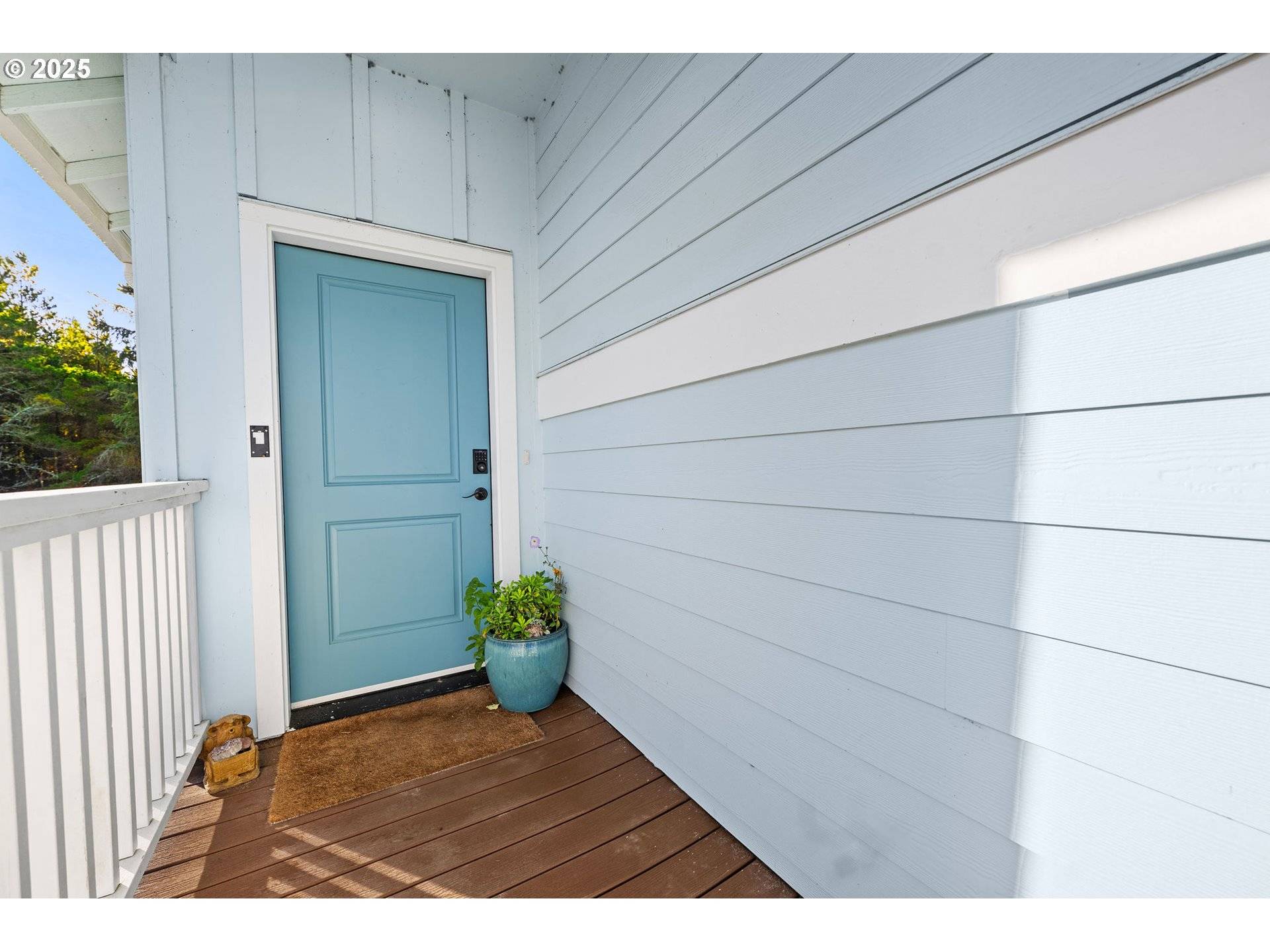 Long Beach, WA 98631,1110 194TH ST