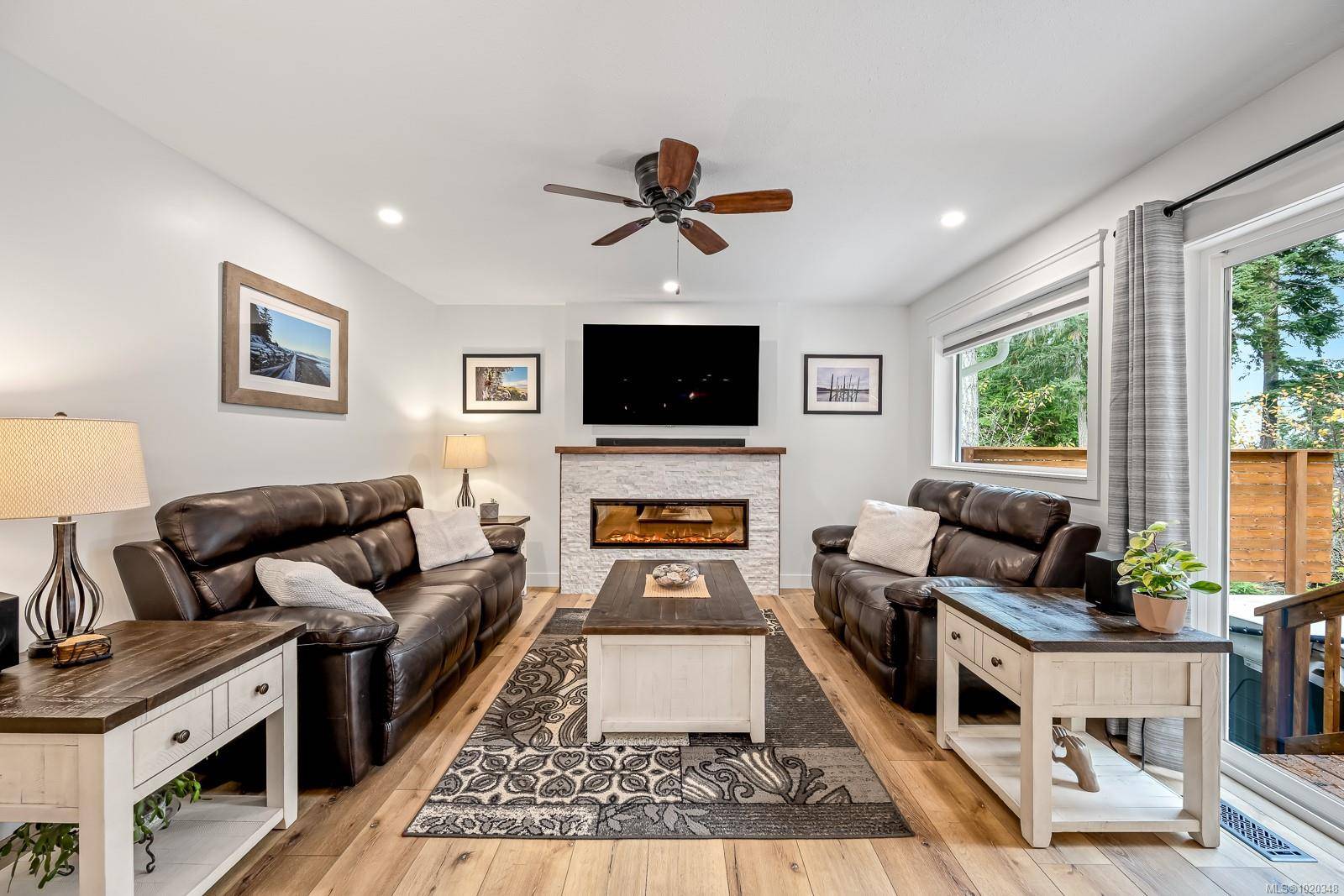 Fanny Bay, BC V0R 1W0,6508 Mystery Beach Rd