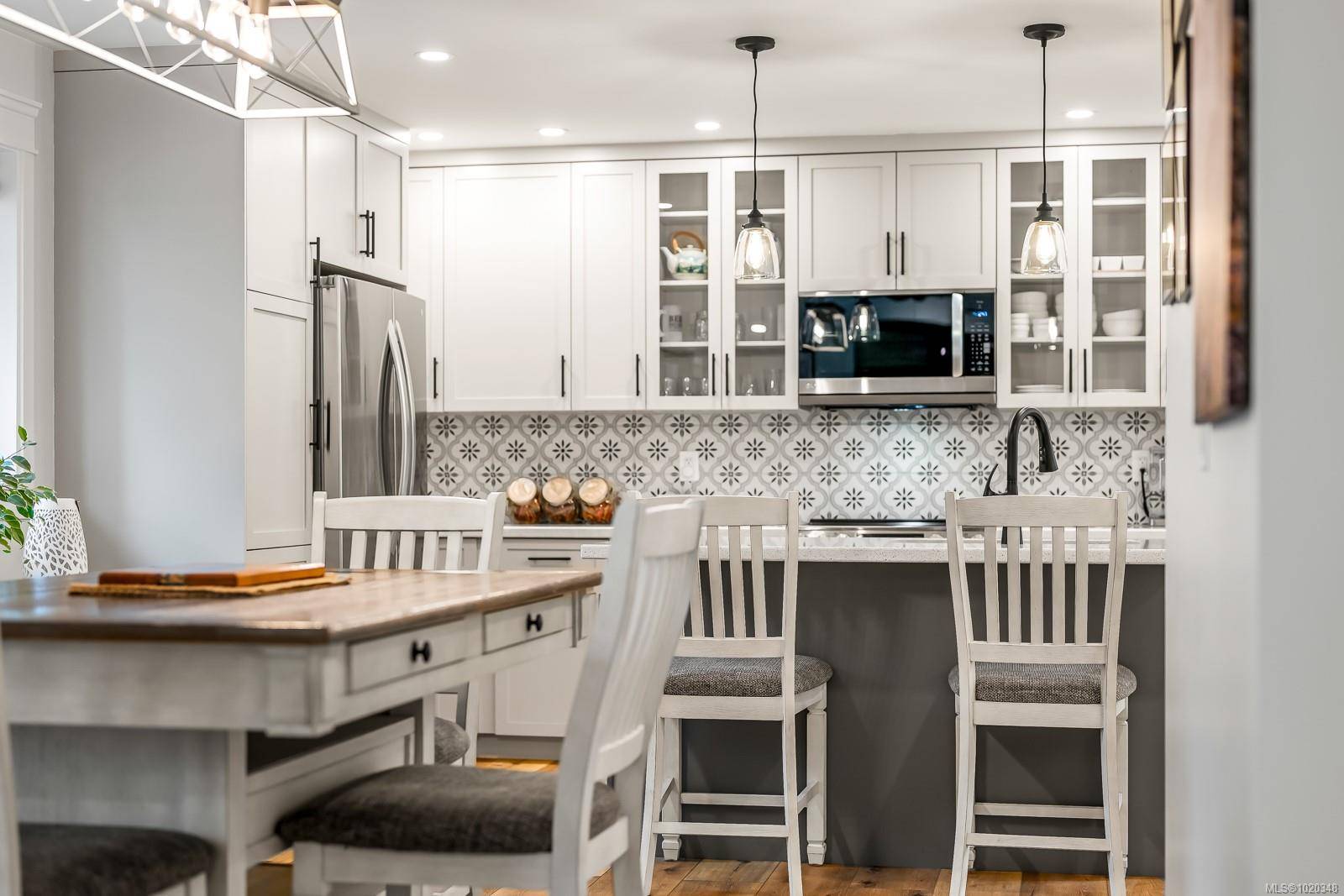 Fanny Bay, BC V0R 1W0,6508 Mystery Beach Rd