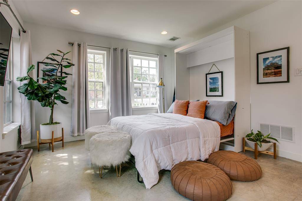 Dallas, TX 75208,603 Finley Court