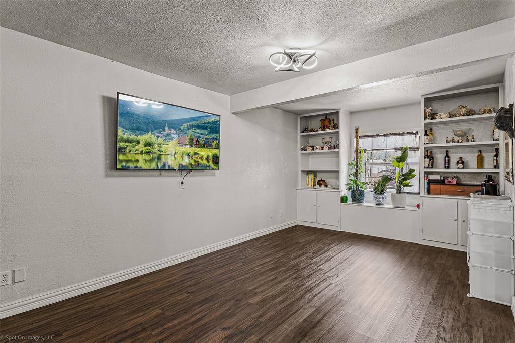 Dallas, TX 75228,9865 Marlin Drive