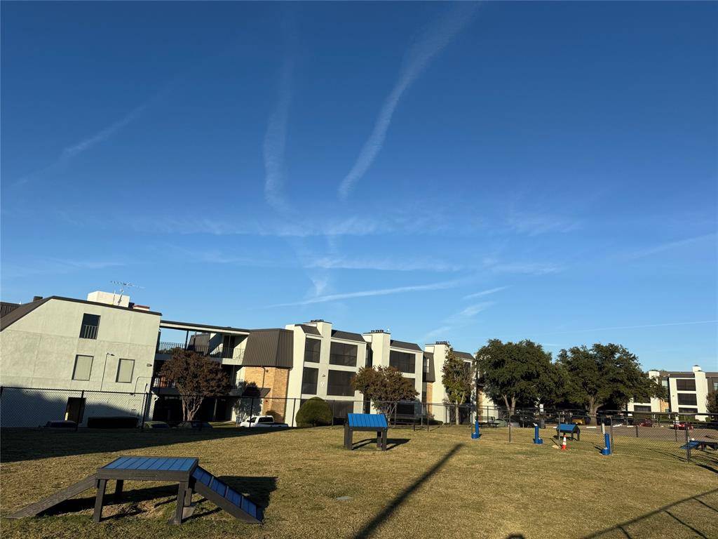 Dallas, TX 75243,11450 Audelia Road #304