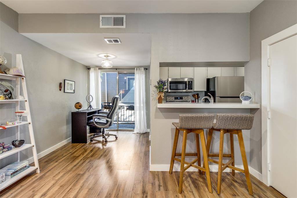 Dallas, TX 75219,4020 Holland Avenue #203