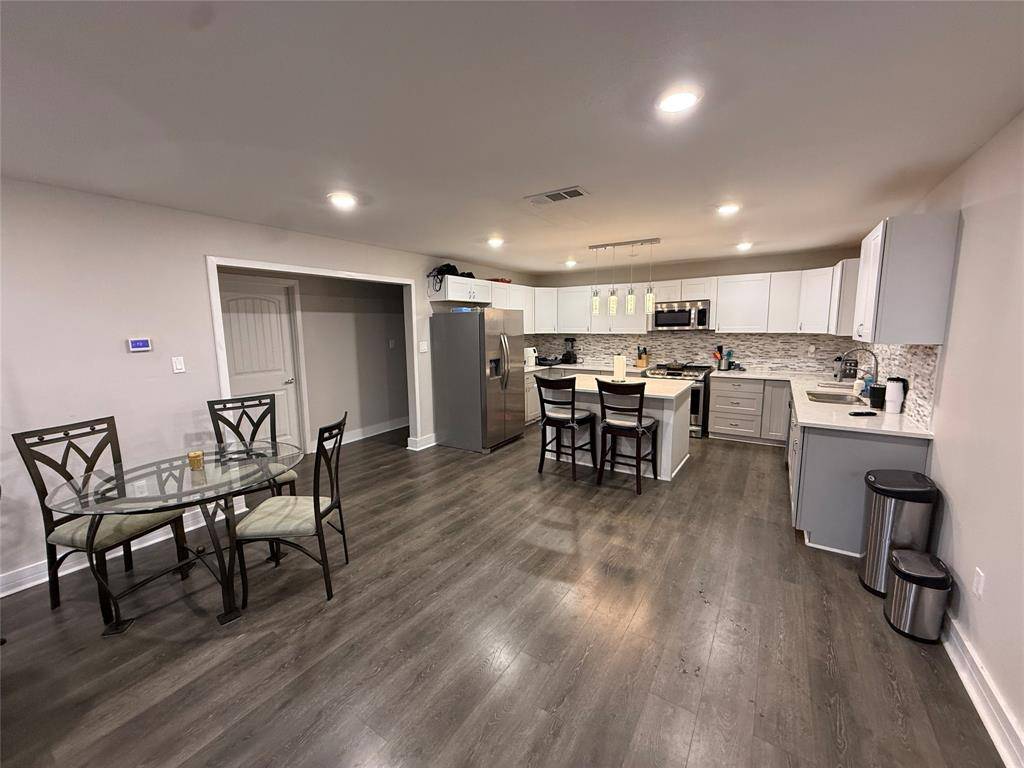 Dallas, TX 75212,3315 Parvia Avenue