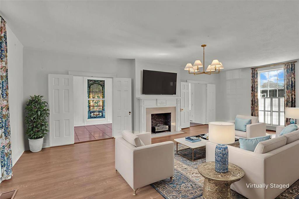 Shreveport, LA 71104,533 Linden Street