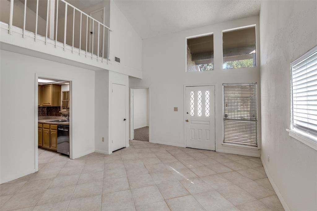 Dallas, TX 75243,9819 Smokefeather Lane