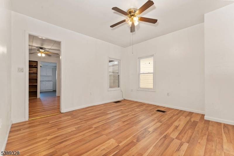 Phillipsburg Town, NJ 08865,289 Mercer St