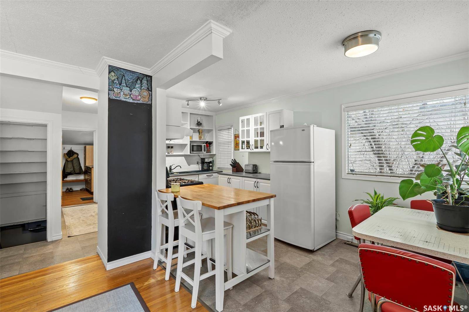 Saskatoon, SK S7K 3A6,1406 10th AVENUE N