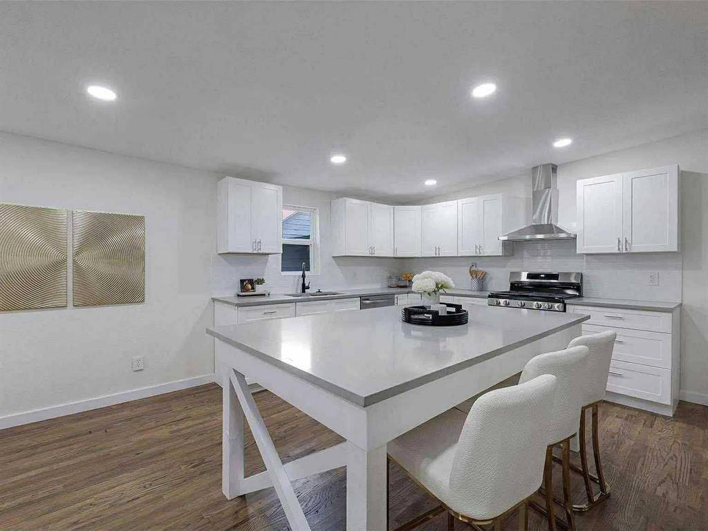 Dallas, TX 75228,10913 Joaquin Drive