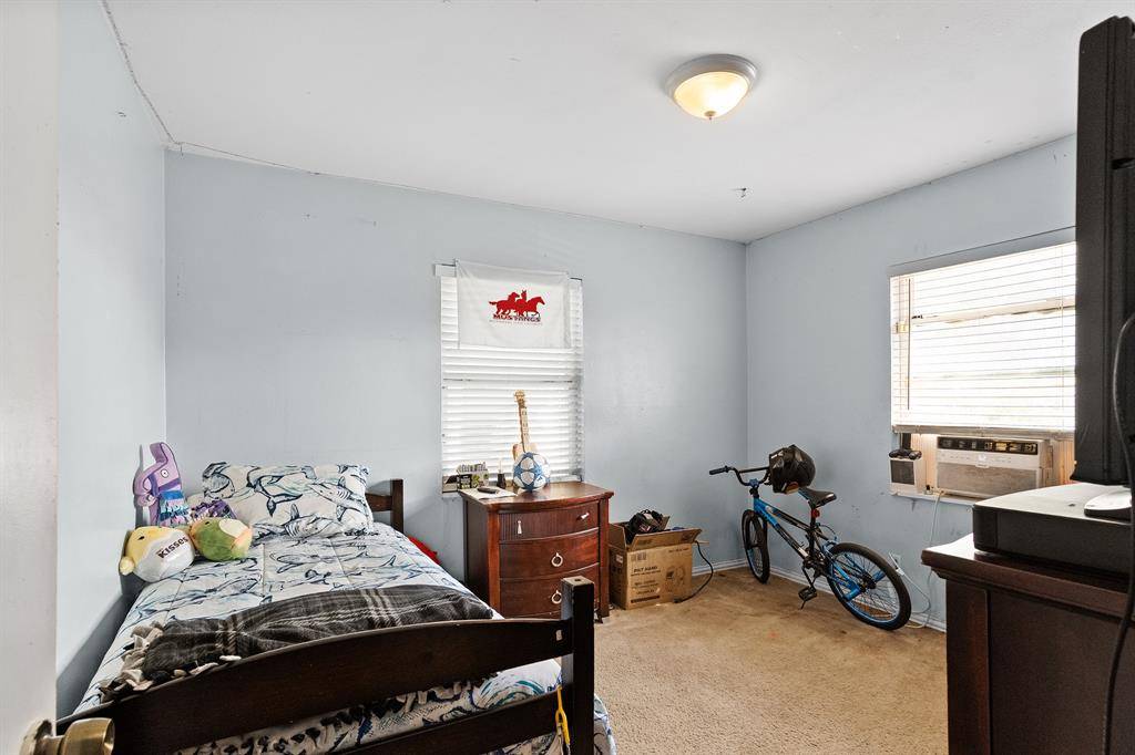 Dallas, TX 75217,7826 Rilla Avenue