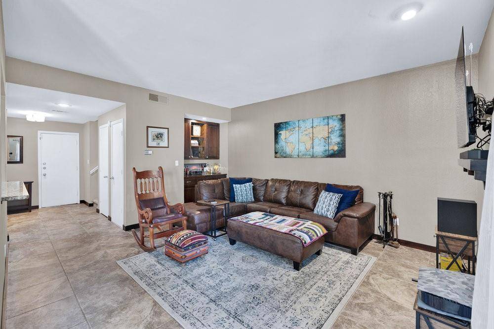 Dallas, TX 75243,8418 Towneship Lane